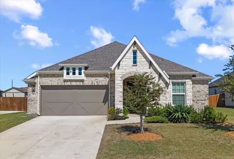 2228 Garnet Dr, Waxahachie, TX 75167