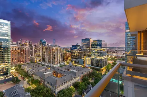 2300 Wolf St #18-A, Dallas, TX 75201