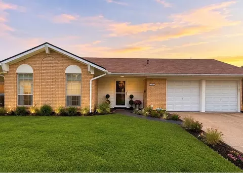 1506 Holiday Pl, Bossier City, LA 71112