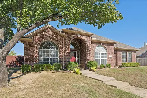 4714 Parkhaven Dr, Garland, TX 75043