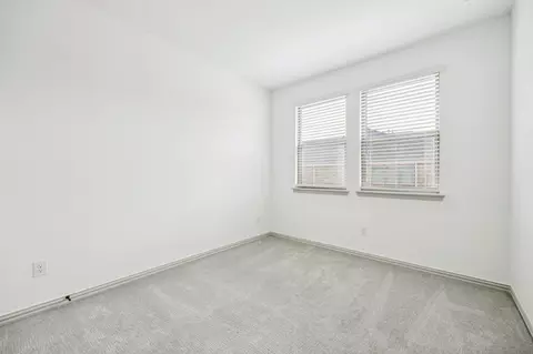 Bedroom - 721 4th St, Argyle, TX 76226 photo 6 of 7