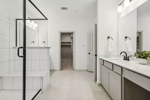 Bath - 721 4th St, Argyle, TX 76226 photo 4 of 5