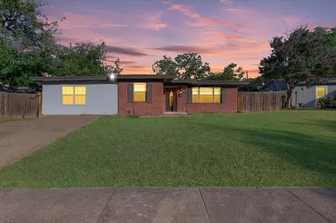 13521 Flagstone Ln, Dallas, TX 75240
