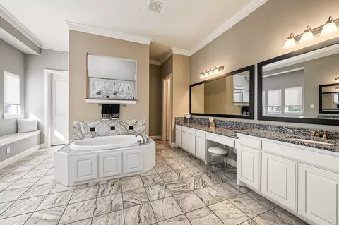 Bath - 501 Rawhide Path, Keller, TX 76248 photo 1 of 3
