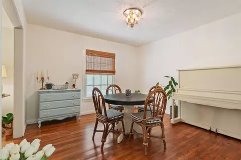 Dining - 2501 N 32nd St, Waco, TX 76708 photo 1 of 3