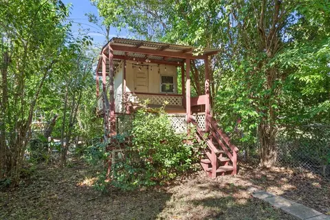 Exterior - 2501 N 32nd St, Waco, TX 76708 photo 9 of 9
