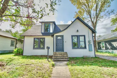 704 Pine St, Teague, TX 75860