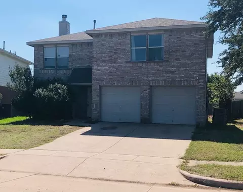 1029 Dusty Palomino Dr, Fort Worth, TX 76179