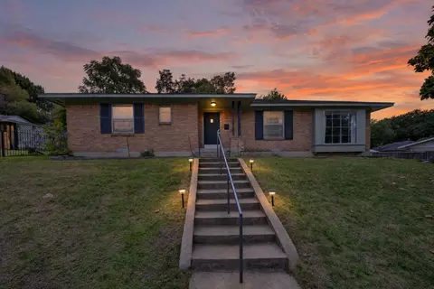 8150 Hunnicut Rd, Dallas, TX 75228