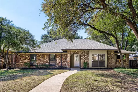 5812 Winding Woods Trl, Dallas, TX 75227