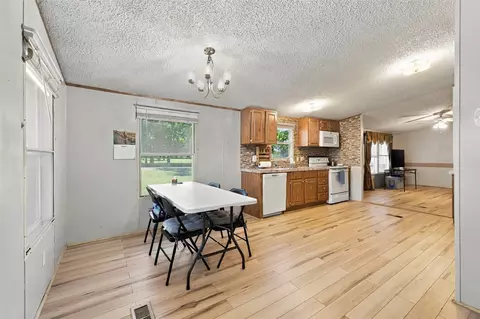 Dining - 3111 Preston Rd, Denison, TX 75020 photo 1 of 1