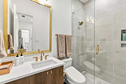 Bath - 4301 Corabelle Ln, Prosper, TX 75078 photo 4 of 8