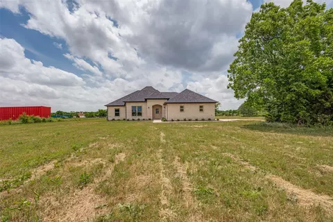 Exterior - 3712 County Road 1102, Celeste, TX 75423 photo 3 of 7