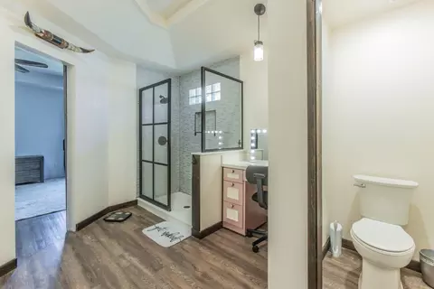 Bath - 4930 Spring Valley Rd, Lorena, TX 76655 photo 3 of 3