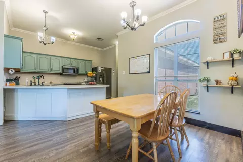 Dining - 4930 Spring Valley Rd, Lorena, TX 76655 photo 1 of 1
