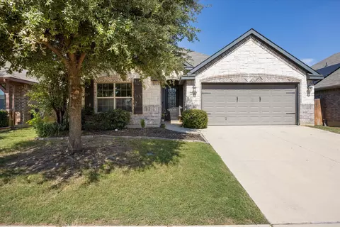 2064 Leonard Ranch Rd, Fort Worth, TX 76134