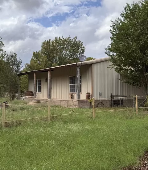 1401 Indian Camp Rd, Weatherford, TX 76088