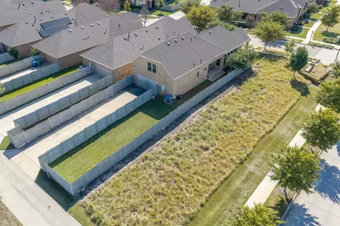 View/Area - 1008 10th St, Argyle, TX 76226 photo 1 of 9