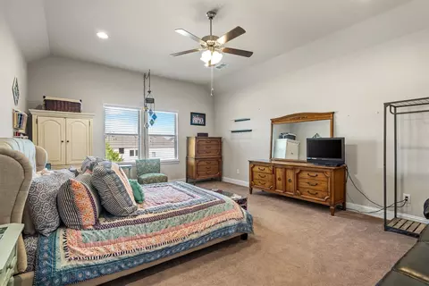 Bedroom - 1008 10th St, Argyle, TX 76226 photo 4 of 4