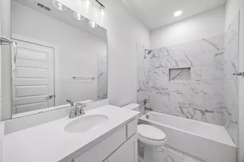 Bath - 2970 Sunfish St, Prosper, TX 75078 photo 4 of 5