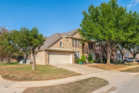 2323 Everton Dr, Arlington, TX 76001