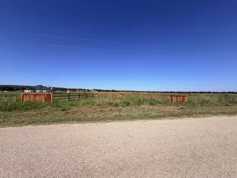 770 Beddo, Santo, TX 76472 photo 2