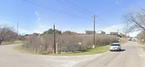 1000 Meander Rd, Granbury, TX 76049