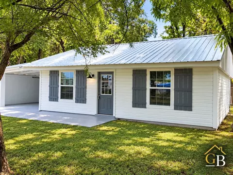 507 4th St SE, Springhill, LA 71075 photo 2