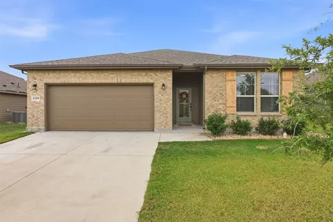 8209 Tomcat Trl, Godley, TX 76044
