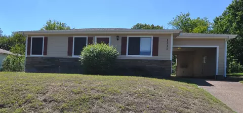 1311 W Water St, Weatherford, TX 76086