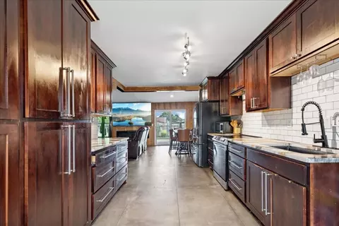 Kitchen - 2604 Driskill Dr, Euless, TX 76039 photo 1 of 1