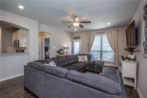 3124 Gilchrist Dr, Lorena, TX 76655 photo 6