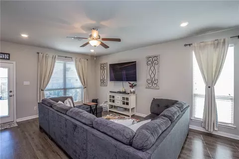 3124 Gilchrist Dr, Lorena, TX 76655 photo 4