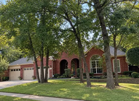 1314 Ardglass Trl, Corinth, TX 76210