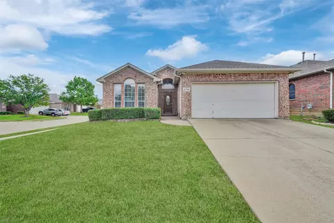 2716 Silver Hill Dr, Fort Worth, TX 76131