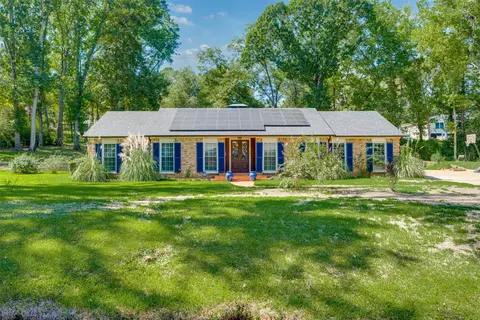 603 Glenwood Dr, Palestine, TX 75801