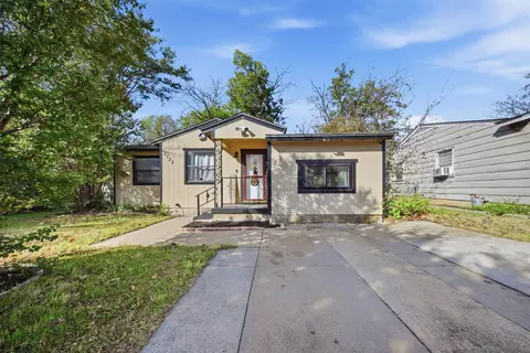 5228 Frazier Ave, Fort Worth, TX 76115