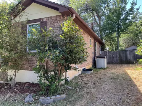 6118 Farmingdale Dr, Arlington, TX 76001