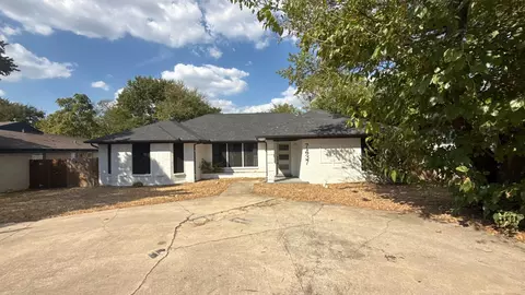 7437 Eccles Dr, Dallas, TX 75227