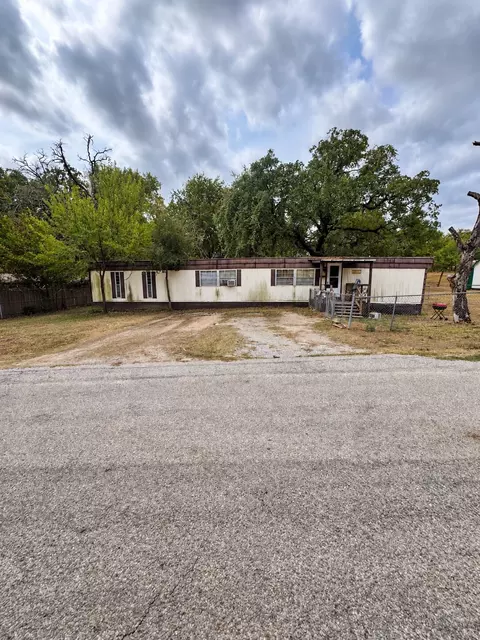 7241 Willow Crk, Fort Worth, TX 76135