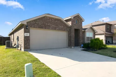 7933 Twin Forks Dr, Fort Worth, TX 76131