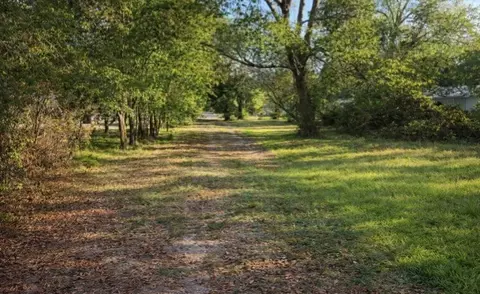 1723 Dixie St, Commerce, TX 75428 photo 1