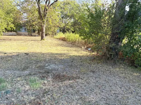 1723 Dixie St, Commerce, TX 75428 photo 3
