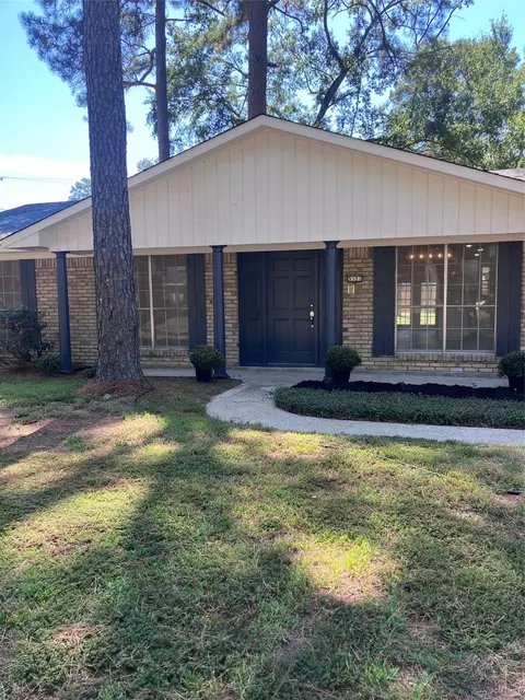 3327 Warwick Dr, Shreveport, LA 71118