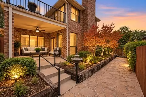 68 Legend Rd, Benbrook, TX 76132
