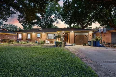5420 Mallory Dr, Haltom City, TX 76117