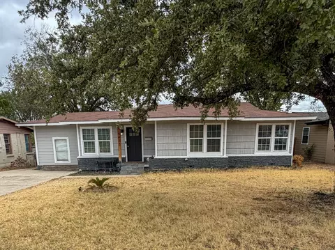 5433 Greenlee St, Fort Worth, TX 76112