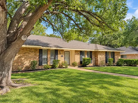 1444 Marlene Pl, Desoto, TX 75115