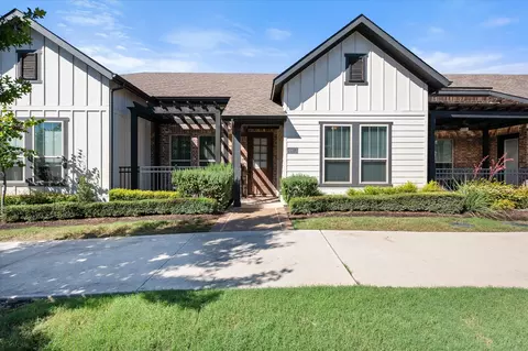 4803 Midnight Violet Way, Arlington, TX 76005