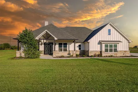 8524 Bronco Dr, Godley, TX 76044